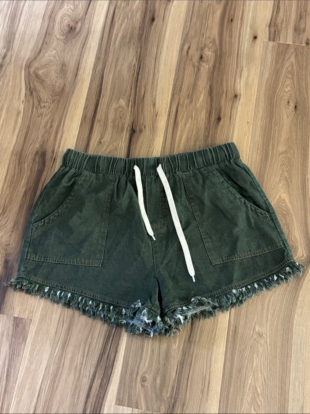 NWT Olive Green Elastic Drawstring Raw Fringe Hem Utility Shorts